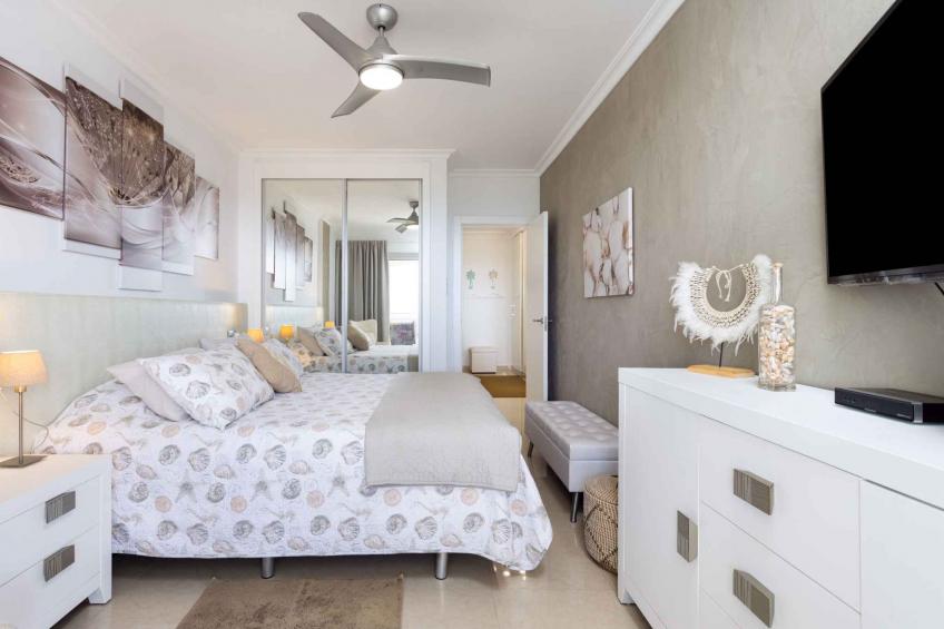 Vakantiewoning Nieuw luxe appartement met frontaal zeezicht, WIFI, zwembad, garage - BF-F9GDY - foto 27