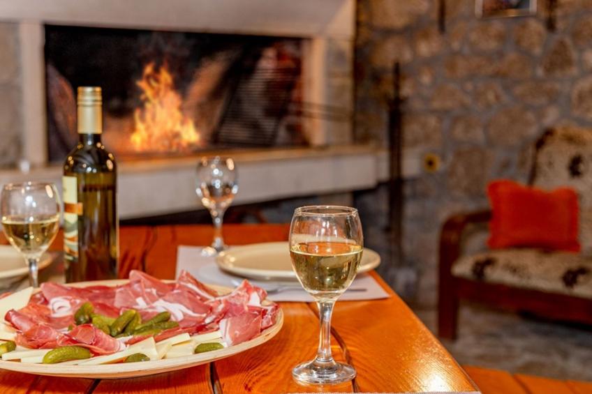 "Nikola" mit privatem Pool - foto 25