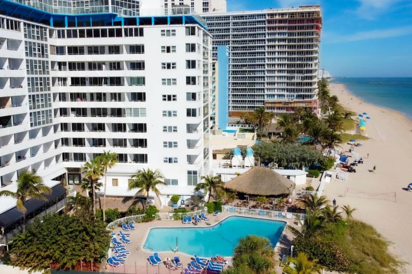 Charmante Eigentumswohnung mit 2 Schlafzimmern im Ocean Manor Resort