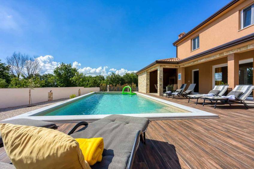 Villa met zwembad en airconditioning - BF-GWGG3 - foto 13