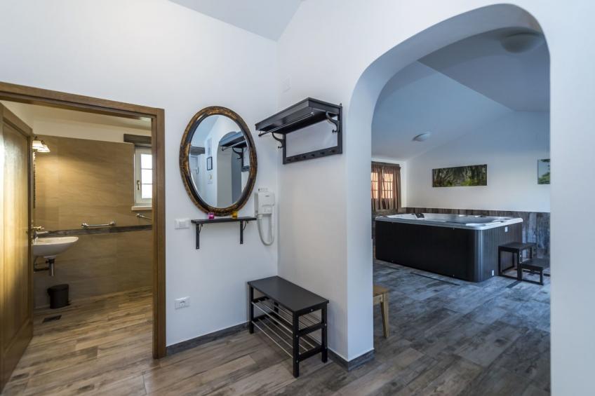 VILLA CON WELLNESS A 1 KM DAL MARE - foto 10