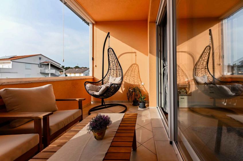 Holiday apartment with closed balcony - BF-RNGDK