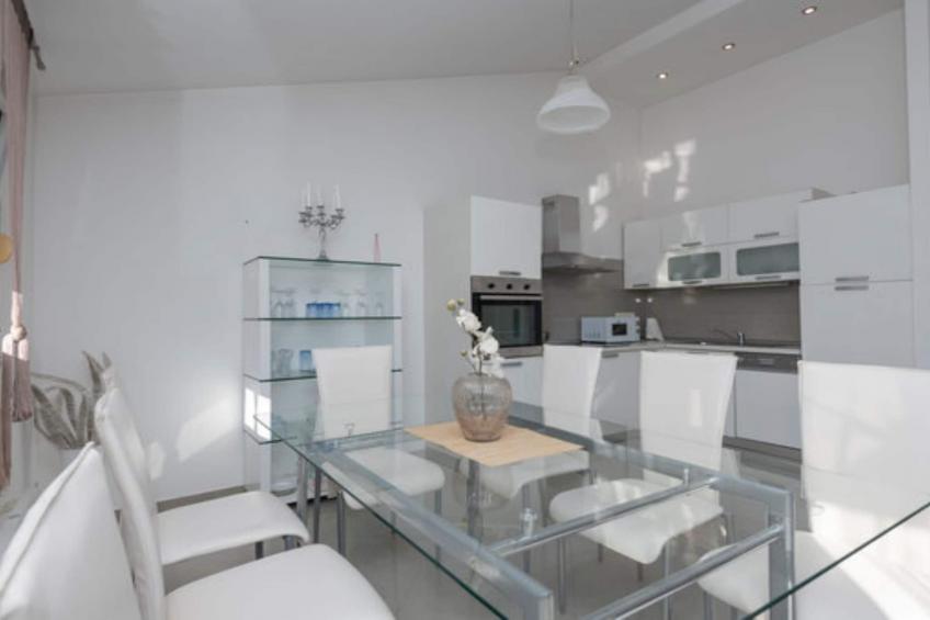 Charming Villa Nina with Pool - Four Bedroom Villa With Terrace and Swimming pool - foto 8