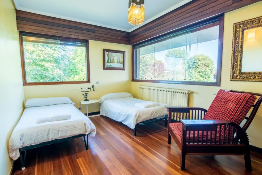 9 Zimmer. 24 pro. Strand. In der Nähe von Bilbao - foto 17