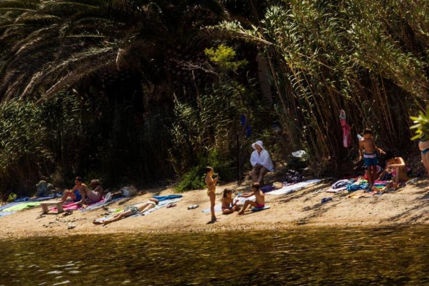 House Leta Cozy Hideaway with Pool - Four Bedroom Holiday Home with Pool - foto 31