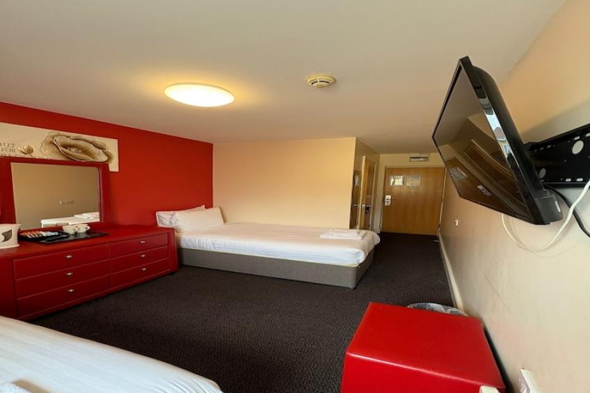 GO2 Gloucester Hotel by OYO  Twin Room - foto 7