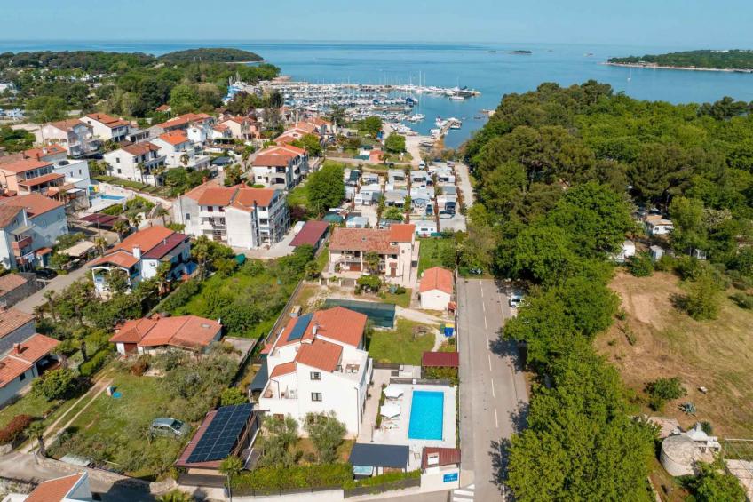 Vakantiewoning met zwembad op slechts 100 meter van het strand - VW-KP33J - foto 28