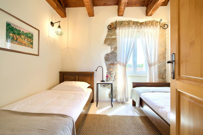 Steinvilla Margaret mit Pool und besonderem Flair - foto 31