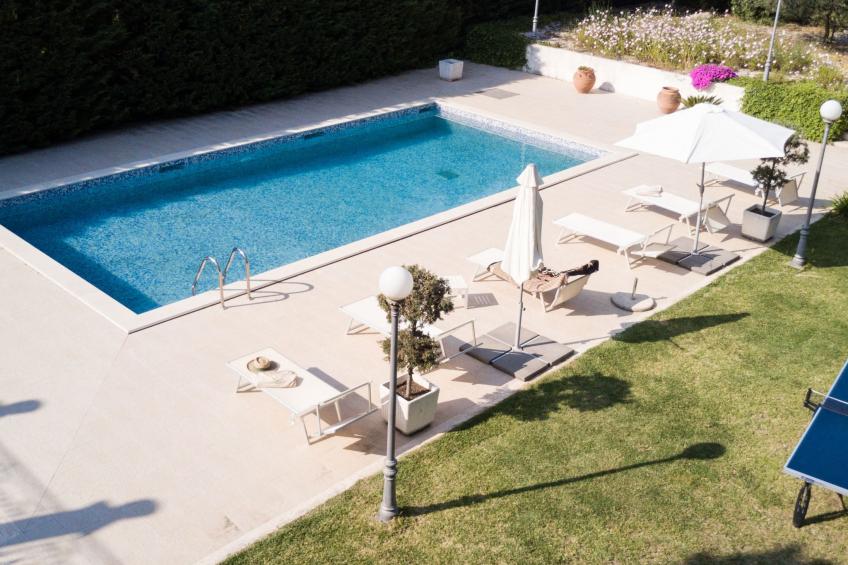 Geräumiges Ferienhaus mit Pool - foto 3