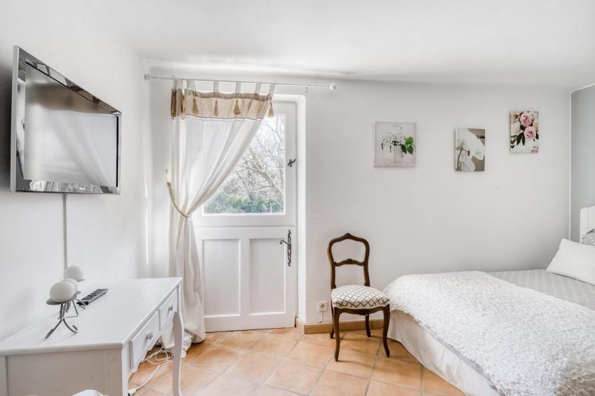 Les Demoiselles - foto 27