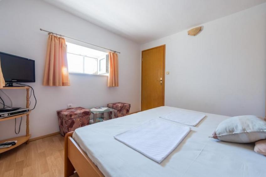 Apartments Kirigin - One Bedroom Apartment with Terrace and Sea View (Luka) - foto 5