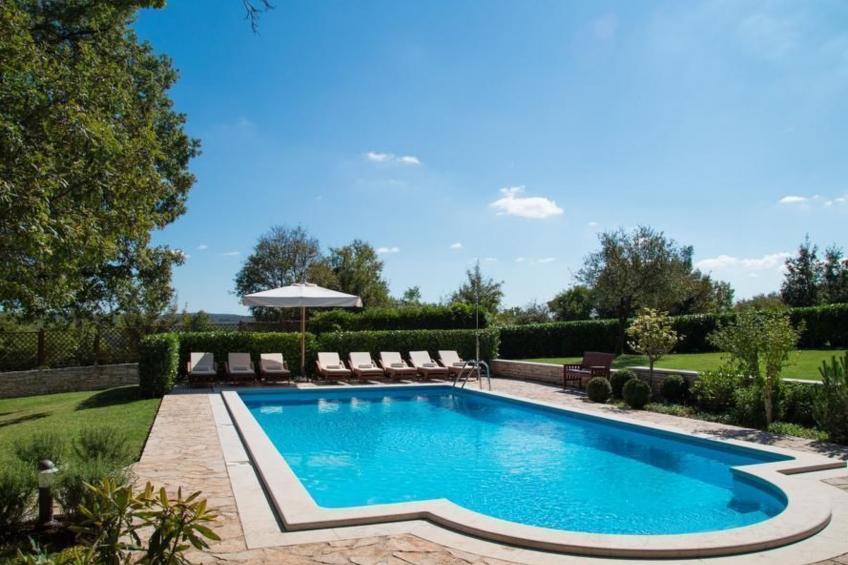 Luxusvilla mit Garten und Pool sowie herrlicher Aussicht - foto 37