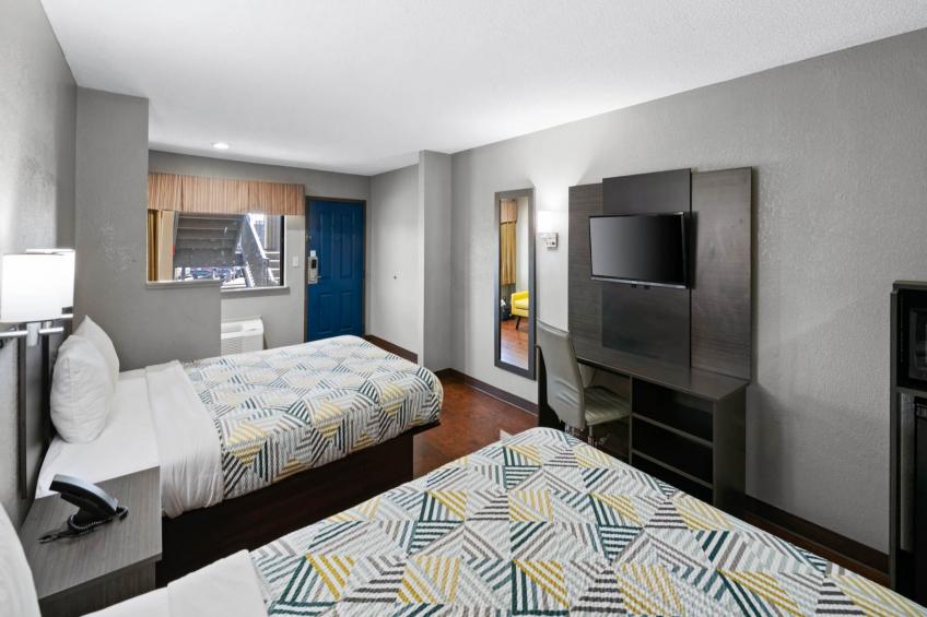 2 Queen Beds  Non-Smoking Micfridge - foto 3