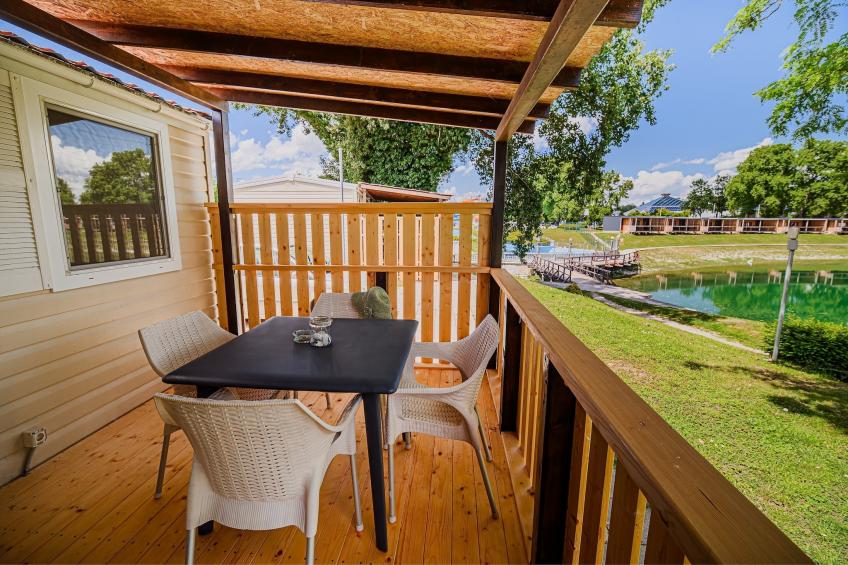 Waterside Retreat Mobile Homes with Thermal Riviera Tickets - One Bedroom Mobile Home with Lake View  (owner 5) - foto 15