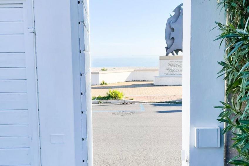 Elegante Villa am Strand, Jacuzzi und Garten - foto 40