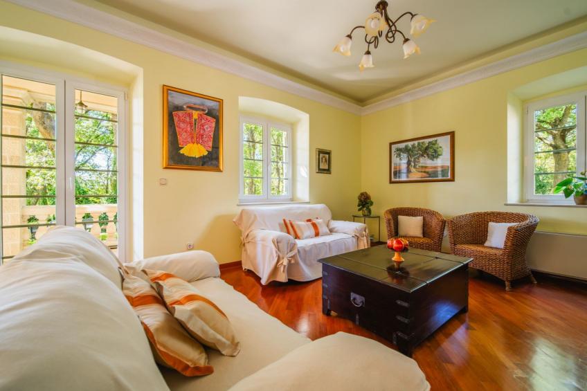 Traditionelles Steinhaus mit privatem beheiztem Pool - foto 9