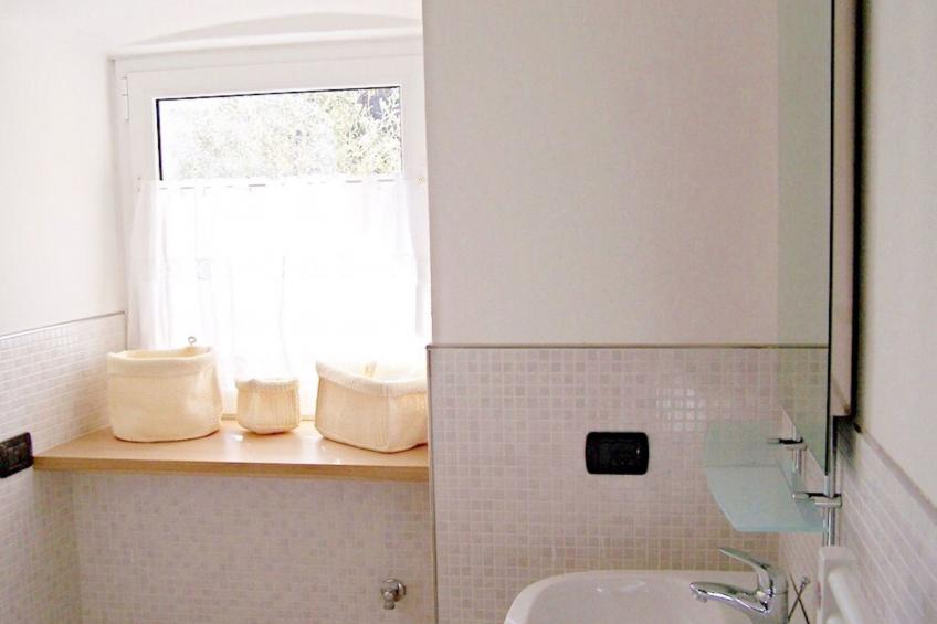 Wohnung mit privatem Garten in Villa - foto 17