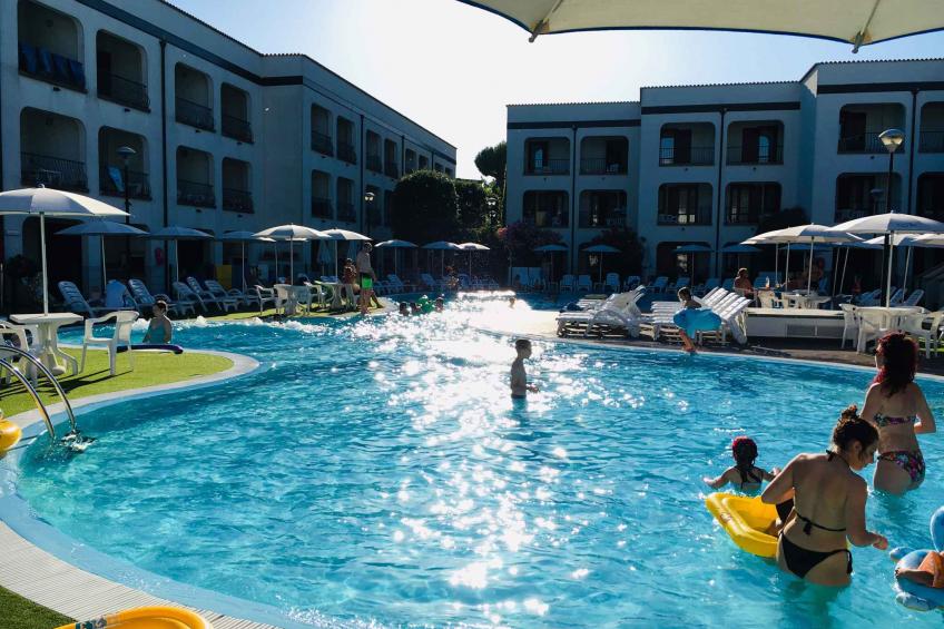Holiday apartment in a complex with pool - BF-PYB3P - foto 9