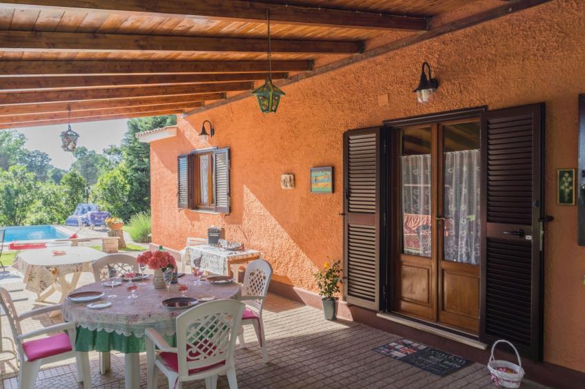 Oleandri Ferienhaus mit privatem Pool - foto 6