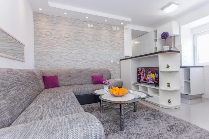 Apartment Mojaš - Two Bedroom Apartment with Terrace - foto 6