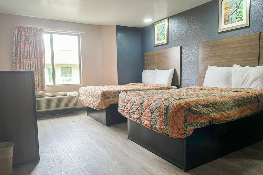 US_JAC027_2 Queen Bed Smoking - foto 32