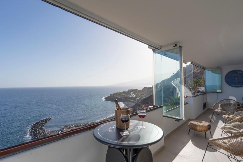 Helle Wohnung mit atemberaubender Aussicht auf das Meer und den Strand