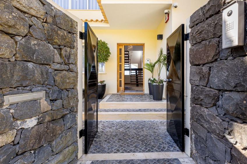 Luxuriöses Escape Village Calheta mit beheiztem Pool - foto 2