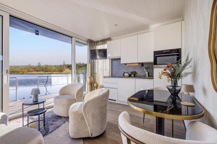 Houseboats Lemmer | Luxury stay on the water in Friesland - foto 3