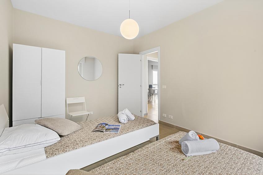 The Golden View - foto 22