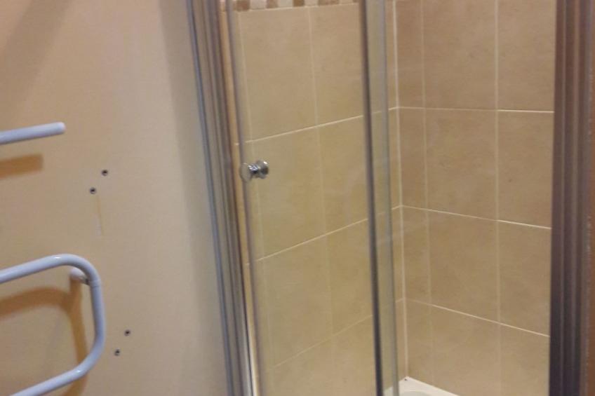 Haus in Crickadarn mit Parkplatz und Bergblick - foto 11