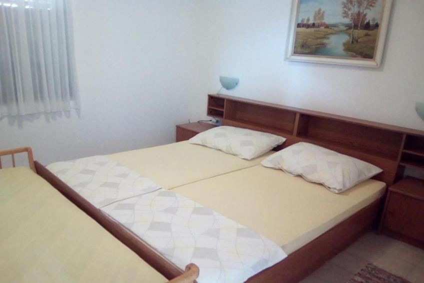 Apartments Branka Pag - One Bedroom Apartment - MIddle - foto 6