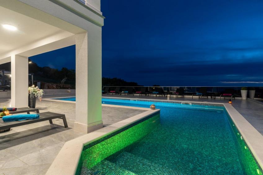 Luminous Infinity Villa with Pool and Gym - Six Bedroom Villa with Pool - foto 27