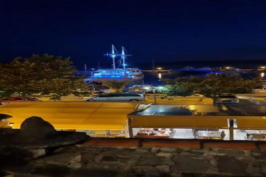 Lux apartment Mare By the Sea & Beach - Two Bedroom Apartment with Terrace - foto 16