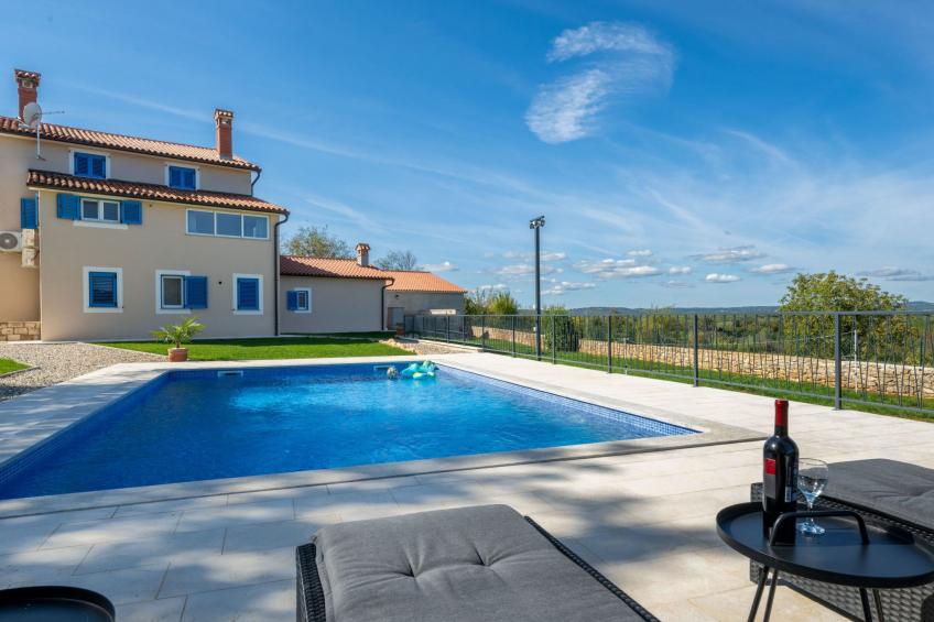 Villa "Francesca" mit Garten, Grill und Pool - foto 6