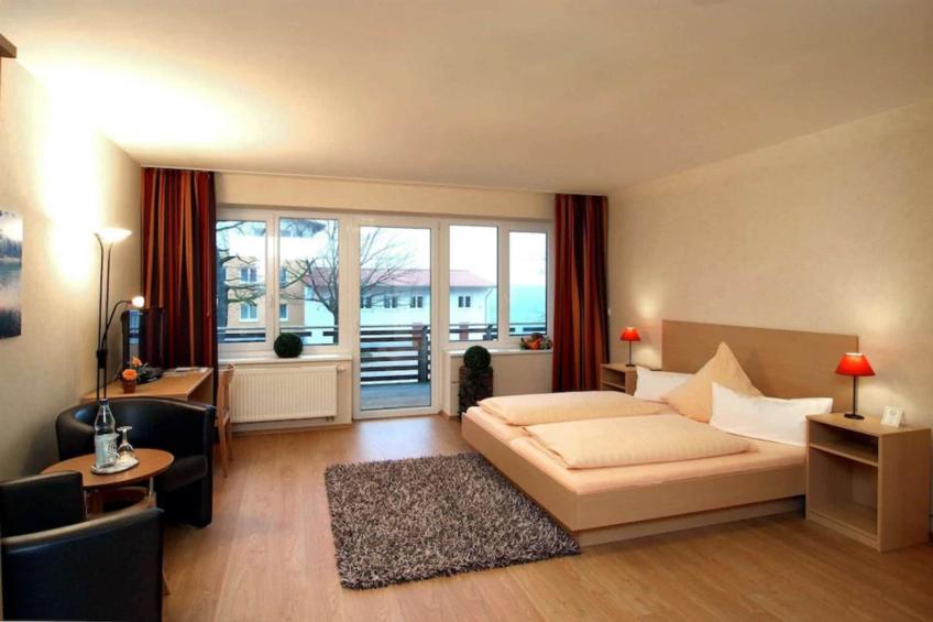 Superior Double Room with Lakeview Balcony - foto 6