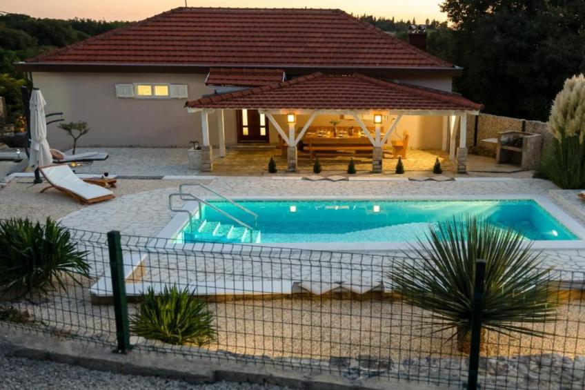 Villa Gabriel - Three Bedroom Villa with Outdoor Pool - foto 33