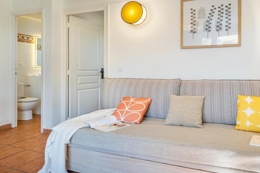 P&V Premium les Rives de Cannes Mandelieu Apartment 4 people - 1 bedroom - Terrace - Garden level - Renovated - foto 13