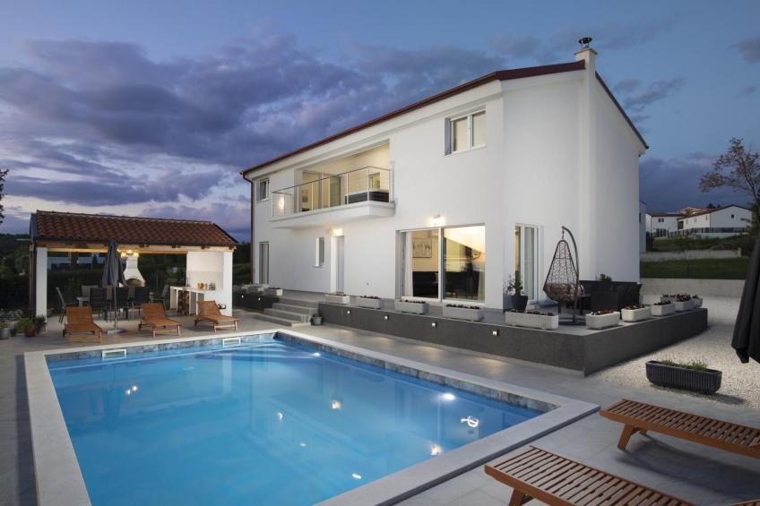 Villa Euphoria mit Pool, Sauna und Whirlpool