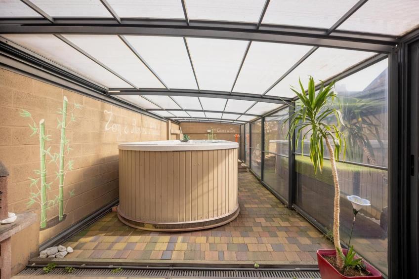 Magnifique maison de vacances pour 8 adultes avec pscine intérieure  Sauna Bains à remous et  Hamam - foto 29