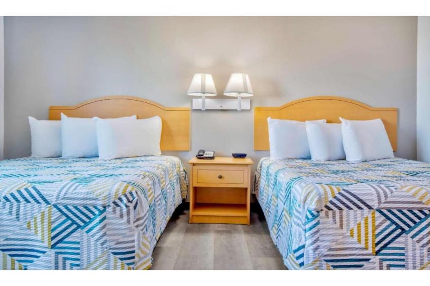 2 Full Beds  Non-Smoking Kitchen - foto 20