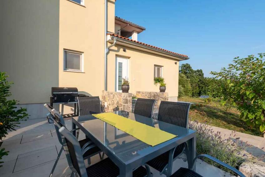 Ferienhaus mit Klimaanlage, Außenpool und eigene überdachte Terrasse - BF-5B2FV - foto 55