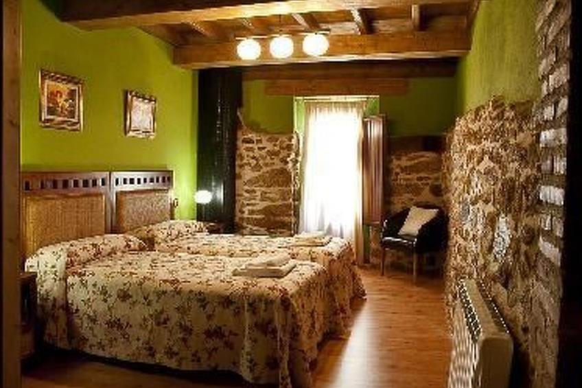 Rustikaler Urlaub in Casas Del Monte für 4 Personen