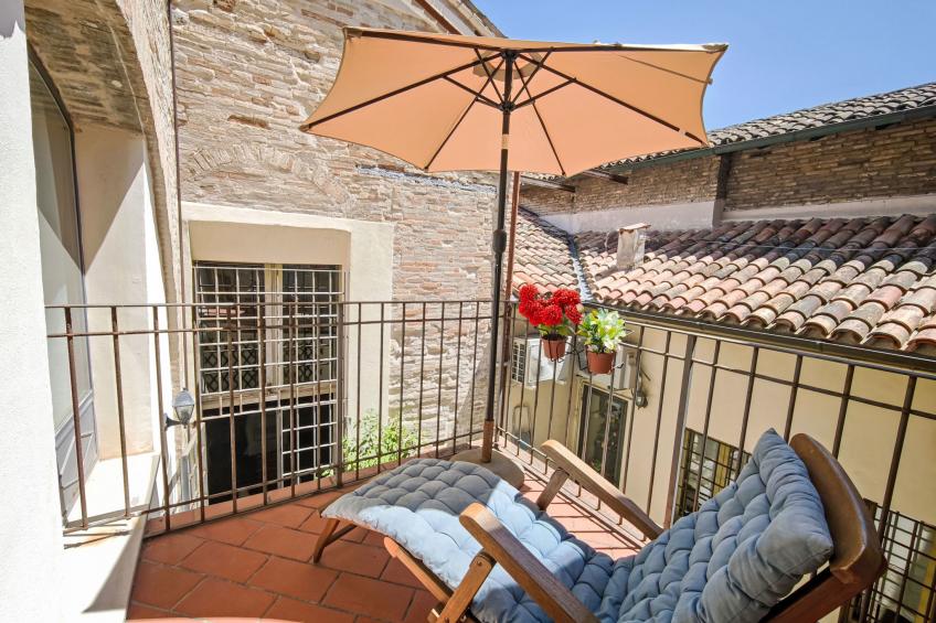 Dimora storica del 1400 con balcone - foto 18
