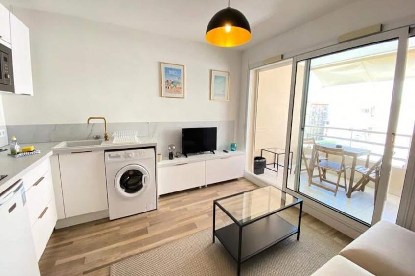 06ai - Beau Studio Rénové - Vue Mer Et Piscine - foto 5