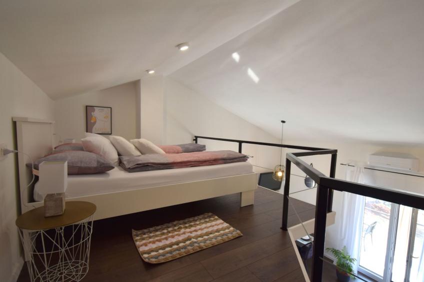 Aki Antonlea - foto 6