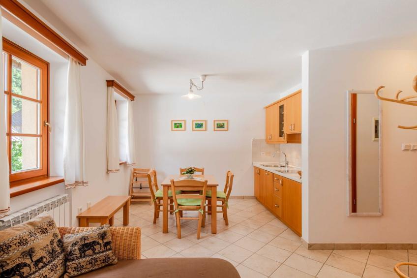 Log pod Mangartom Amazing Apartment with Balcony - One Bedroom Apartment with Balcony - foto 5