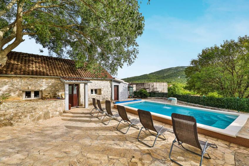 Countryside Idyllic Holiday Home with Pool - Three Bedroom Holiday Home with Pool - foto 12