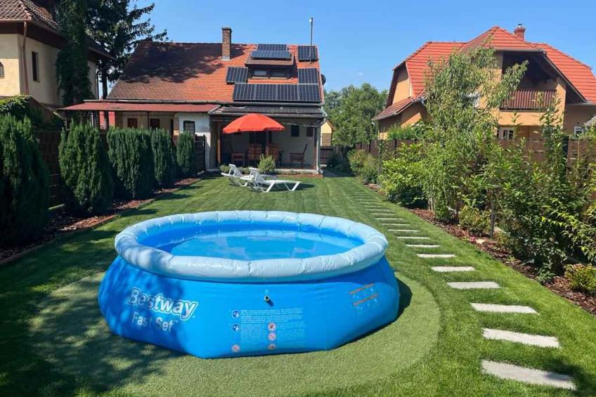 Holiday house in the center, just 100 meters from the beach - BF-CTND