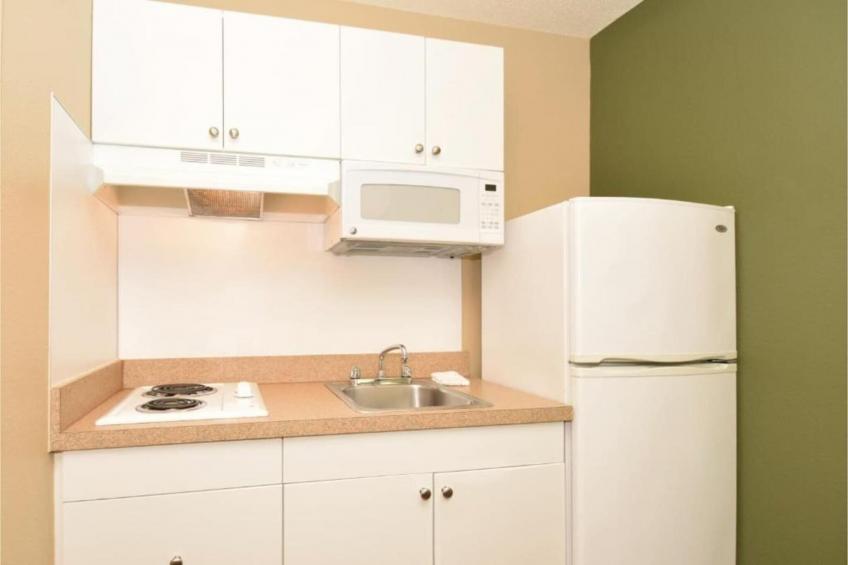 2 Queen Beds  Non-Smoking Kitchen - foto 18