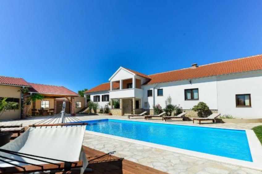 Villa Marinic with heated pool and entertainment r - foto 19